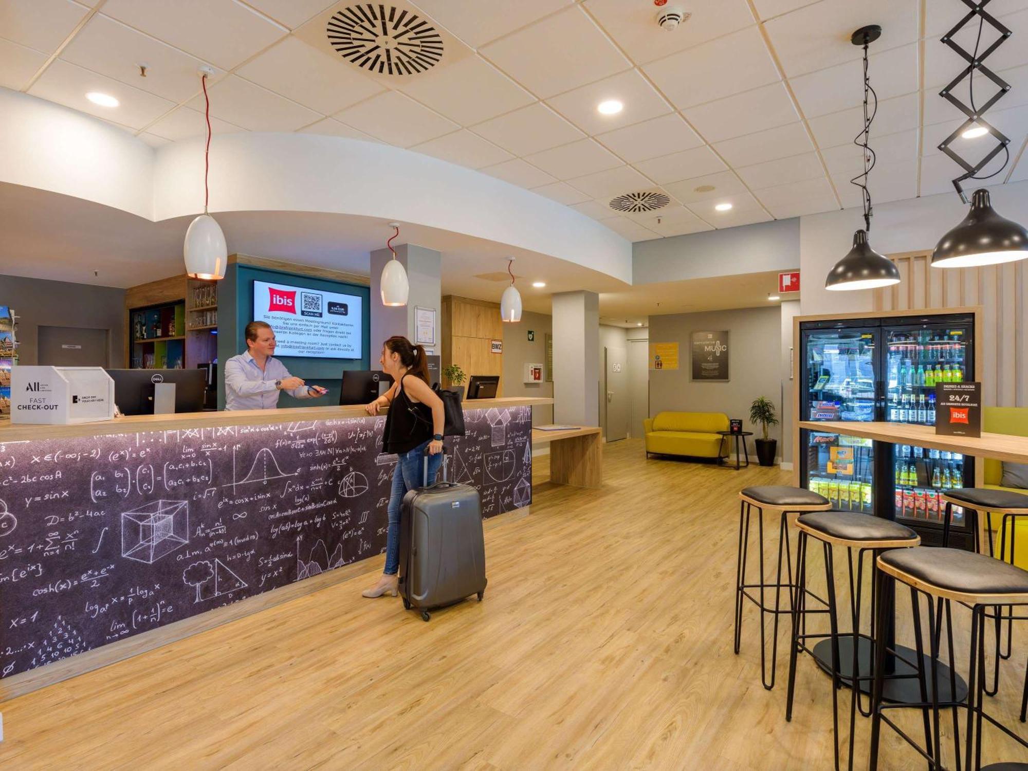 Ibis Hotel Frankfurt Messe West Frankfurt am Main Eksteriør billede